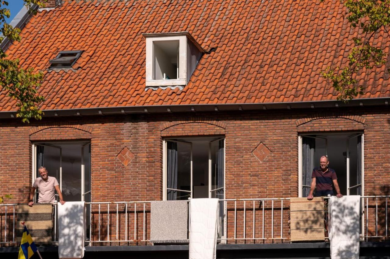 Stadsslaperij B&B ティルブルグ エクステリア 写真