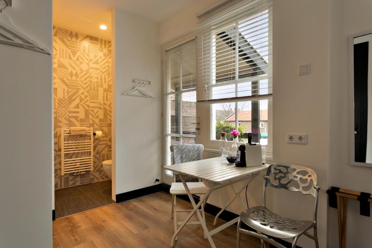 Stadsslaperij B&B ティルブルグ エクステリア 写真